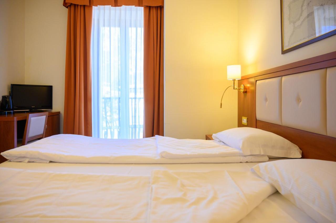 Benaco Hotel 3*