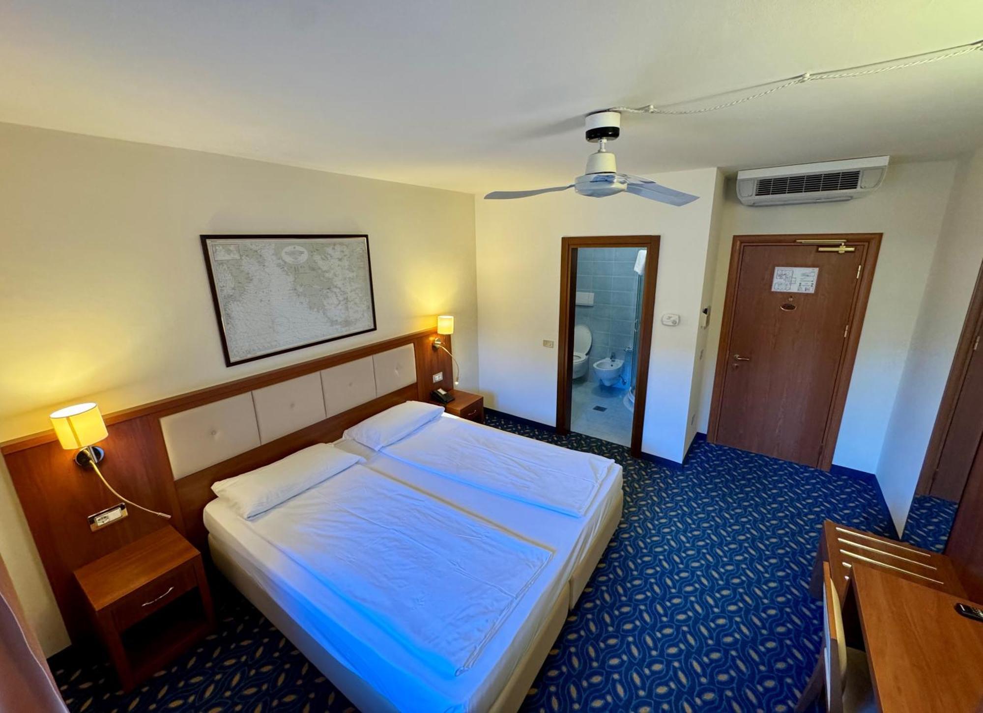 Hotel Benaco 3*