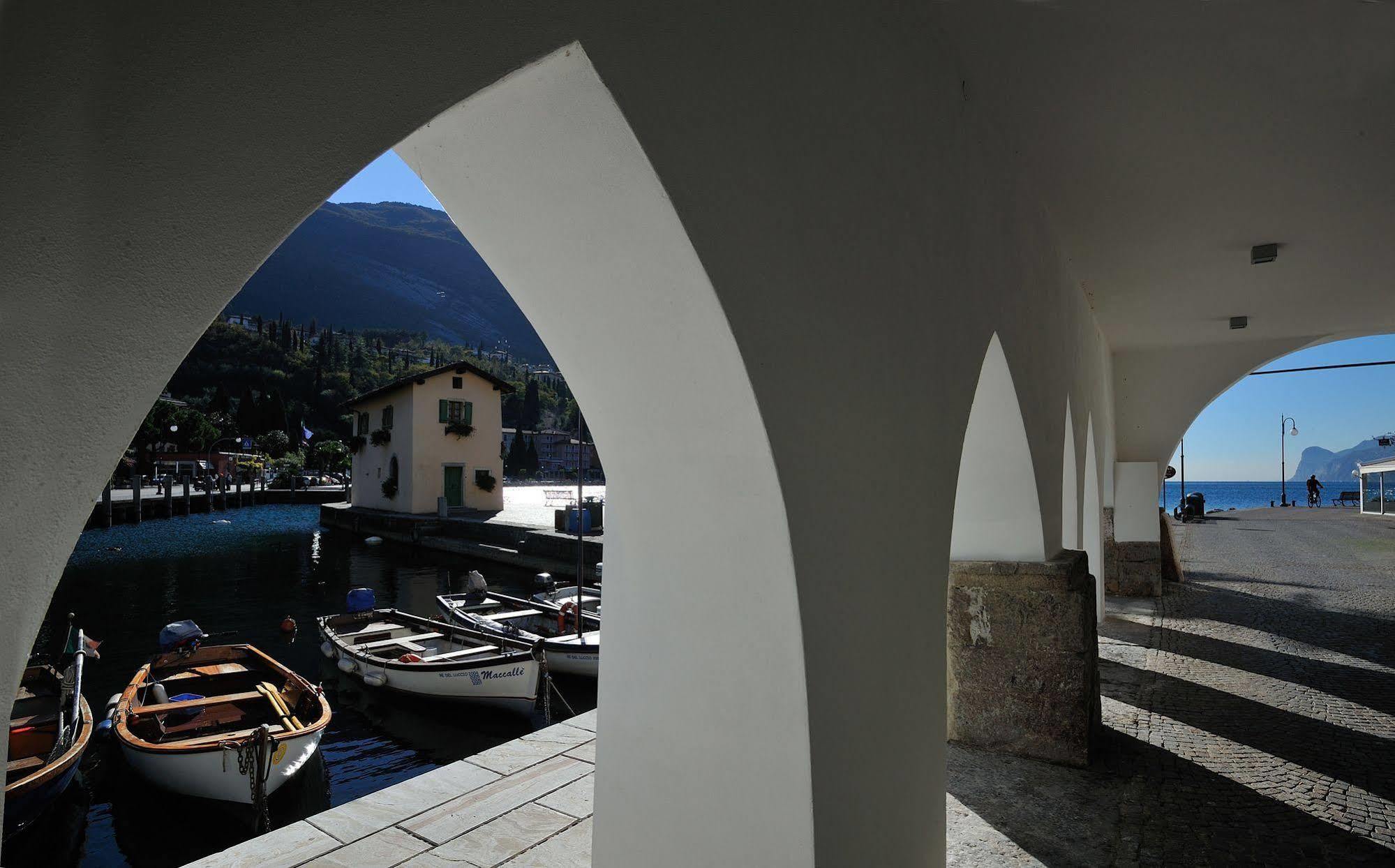 Benaco Hotel 3*